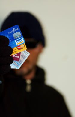 Hidden-Credit_ID-Theft_Pic