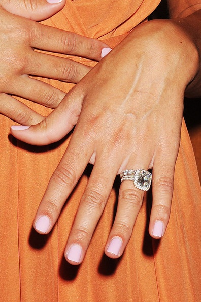 Danielle jona's ring